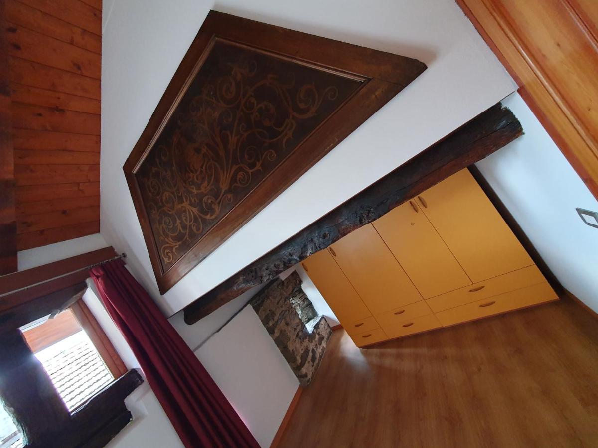 Appartamenti Vacanze E Camere Roccetta Fiorita Pettenasco Room photo