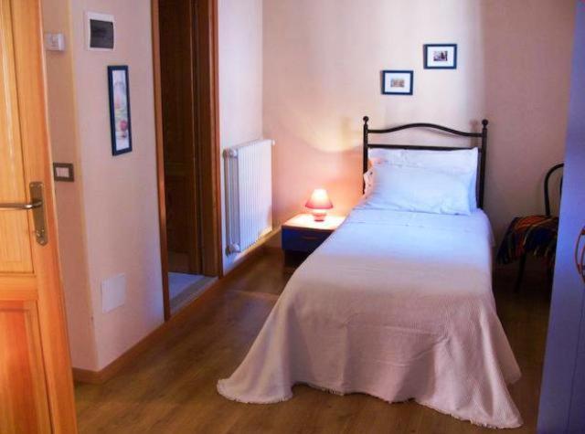 Appartamenti Vacanze E Camere Roccetta Fiorita Pettenasco Exterior photo