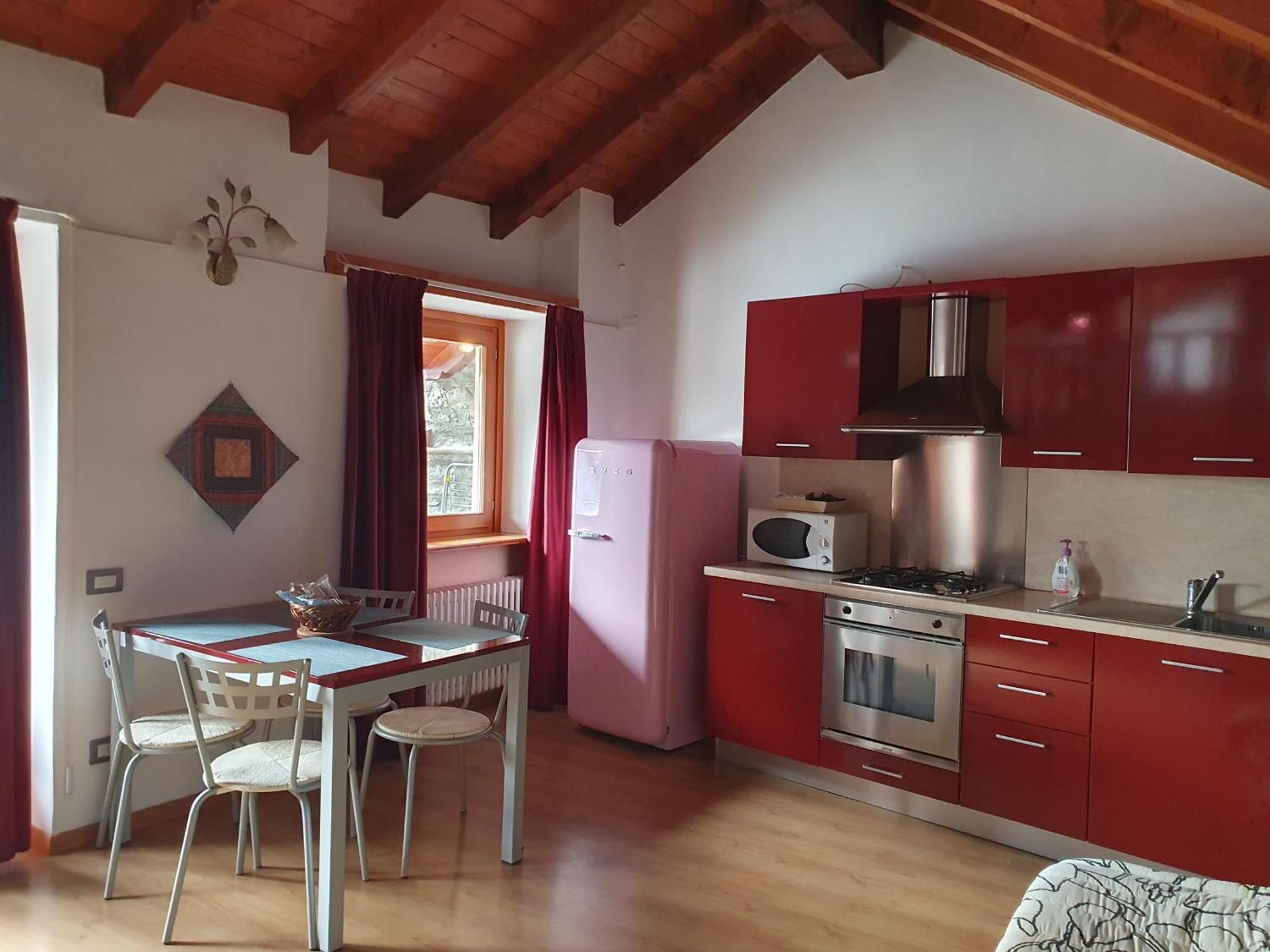 Appartamenti Vacanze E Camere Roccetta Fiorita Pettenasco Room photo